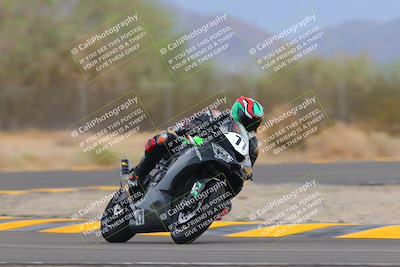 media/Sep-10-2022-SoCal Trackdays (Sat) [[a5bf35bb4a]]/Turn 6 (1140am)/